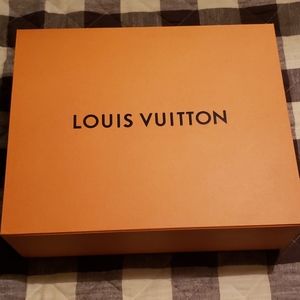 Louis Vuitton box